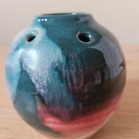 Handmade small colorful glazed vase artist Anne Young - Picture 6 of 7